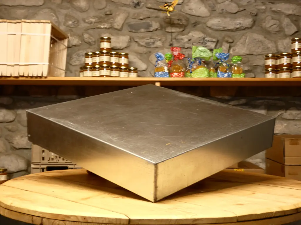 Toit plat en tôle 52/50