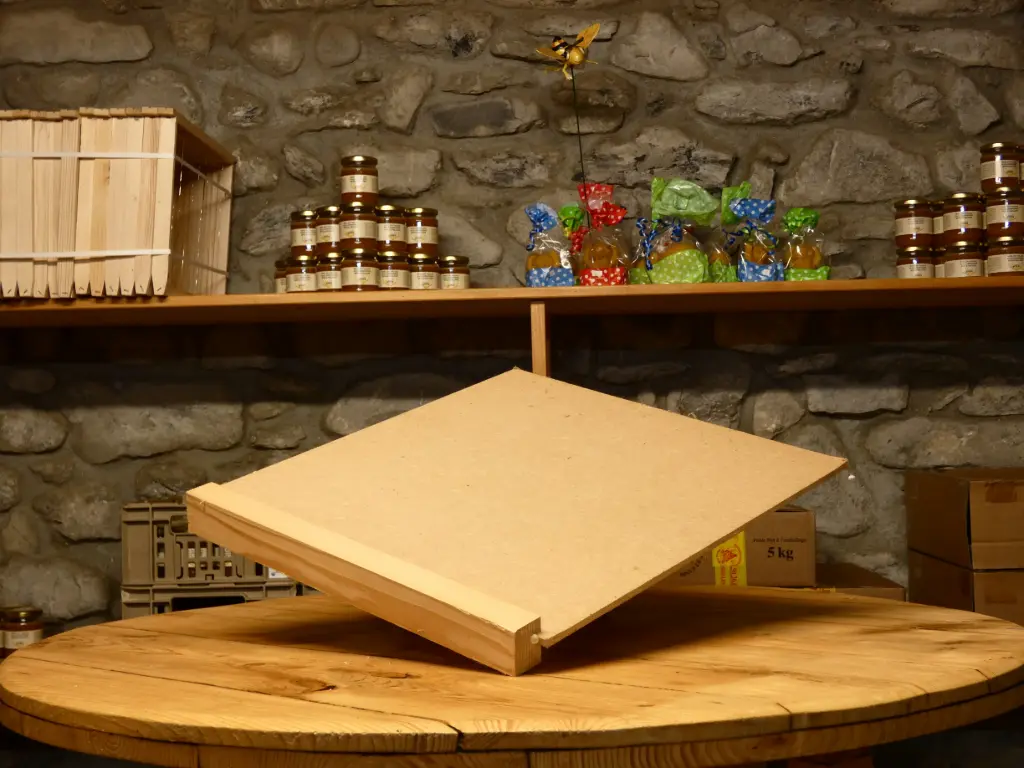 Fond anti-varroa 12c